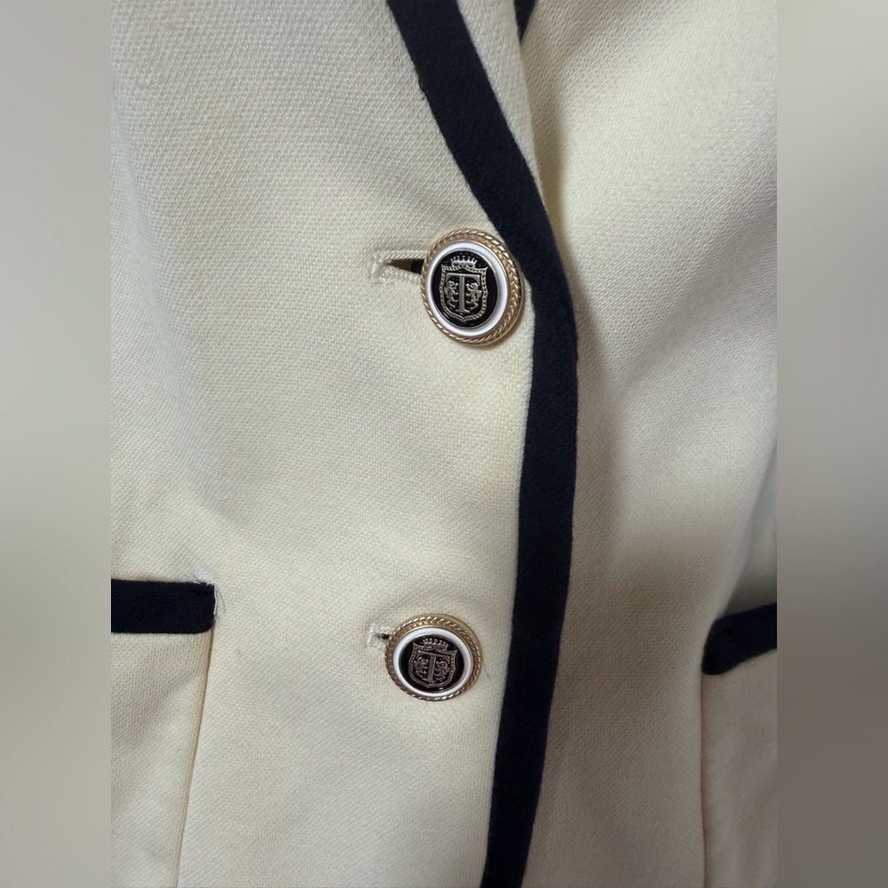 Talbots Aberdeen Cream Blazer with Black Trim - Women's Tailored Jacket size 8P - Picture 4 of 9